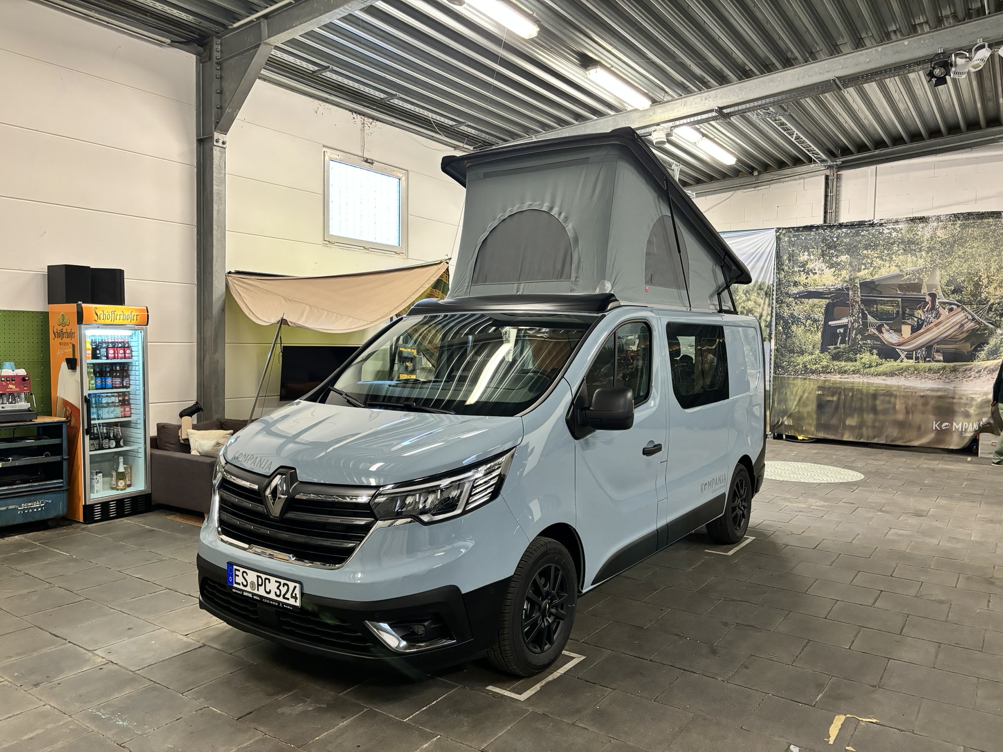 Kompanja EINS Renault Trafic