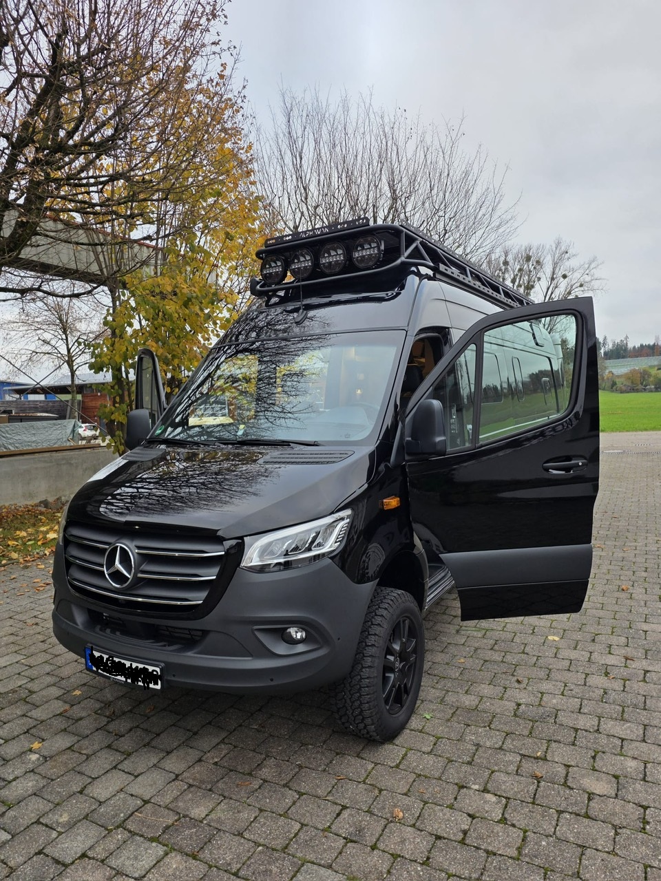 ALPHAVAN OFFGRID 4x4