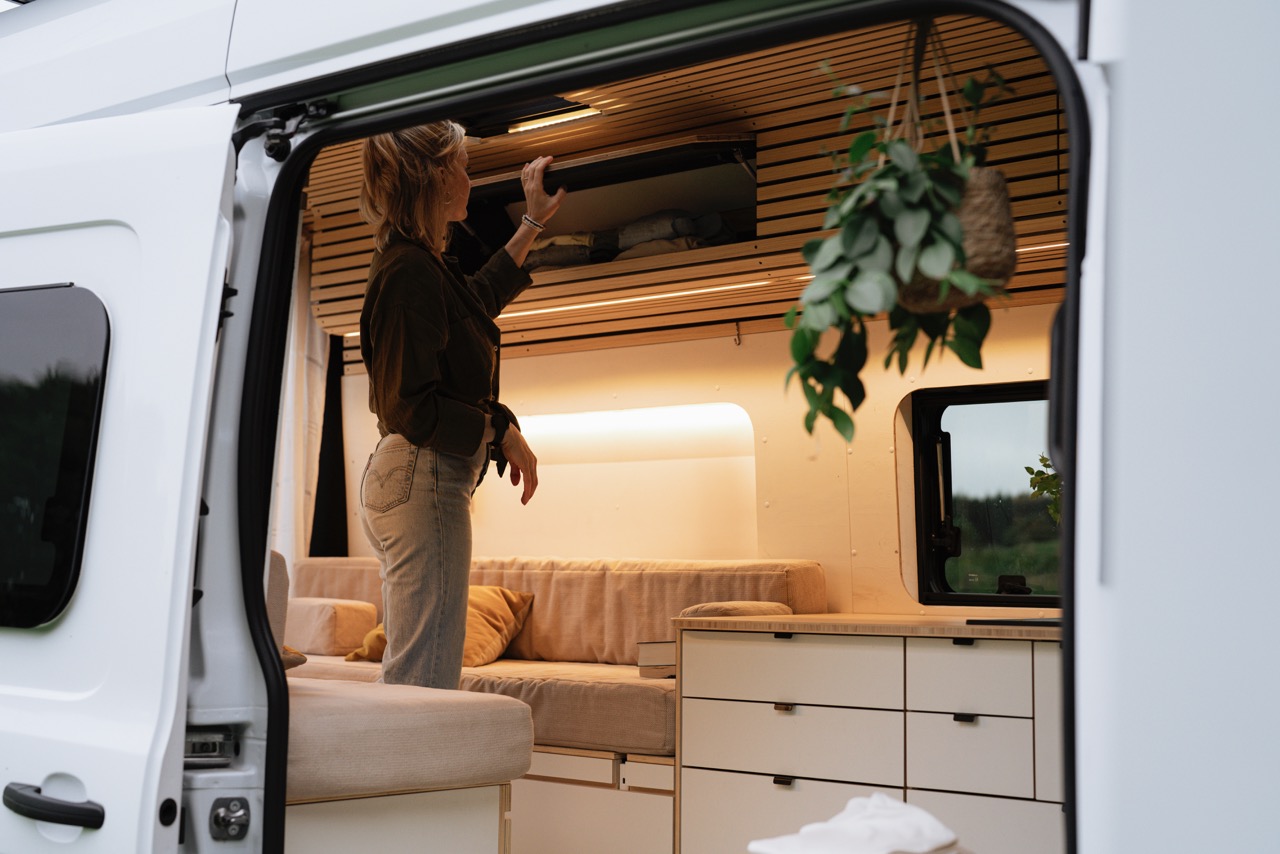 Ford Camper Van mit Holz Design Ford Transit Trend