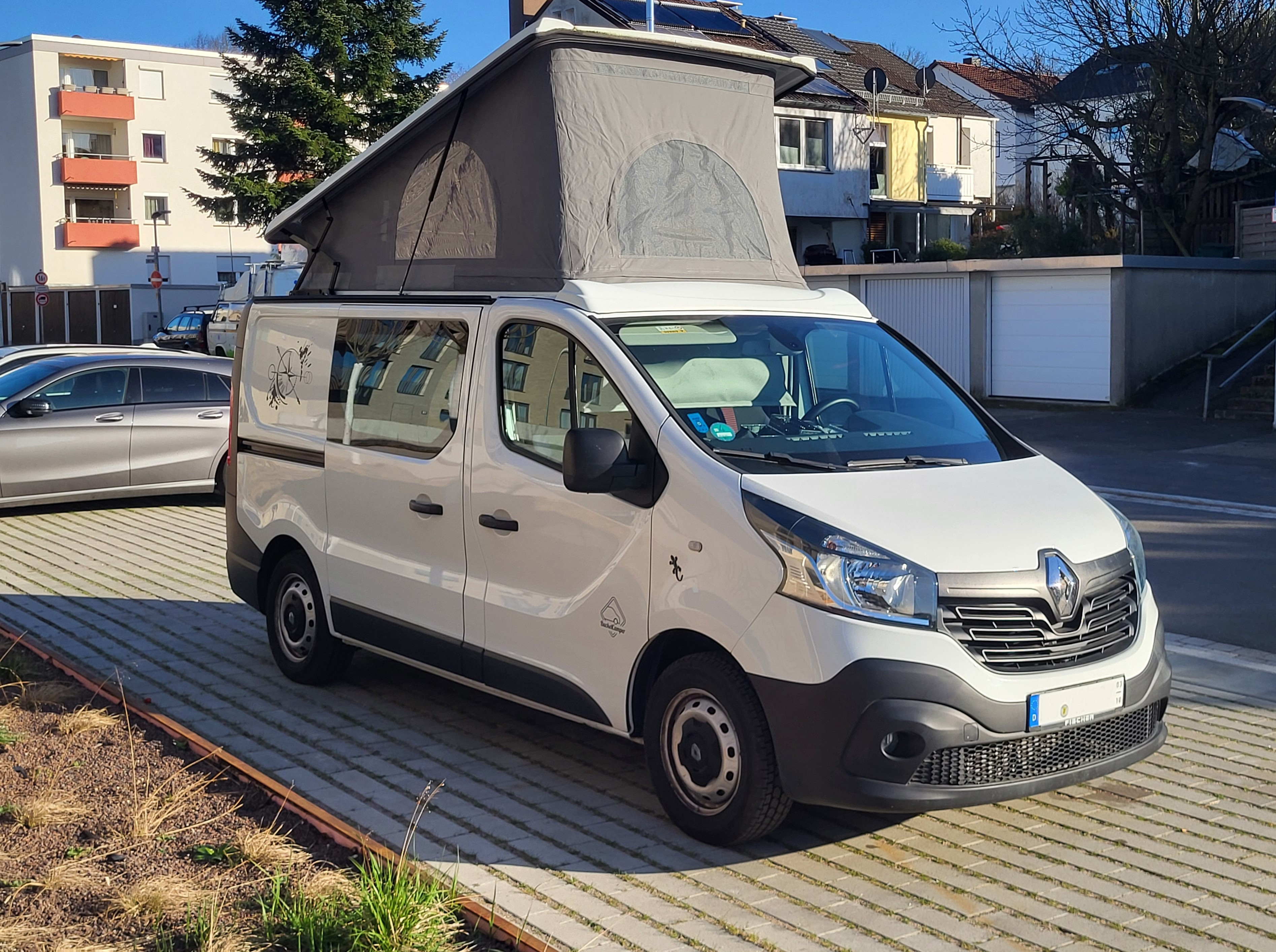 Renault Trafic Camper CamperVan, sparsam, gepflegt, wenig km