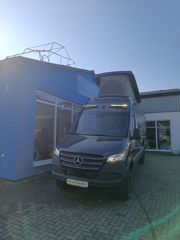 **Micro-Liner Yucon 7.0 GD 4,1 t - 4x4 - K-Peak\\+++mit AUFSTELLDACH+++\\\\\\inkl. Aufstelldach\\inkl. Markise\\inkl. Wechselrichter\\inkl. Wi-Fi Router**\\\\\\**Allrad-Edition inklusive:**\\\\Spezielles Außen- und Innendesign, zusätzliche LED Leuchten...