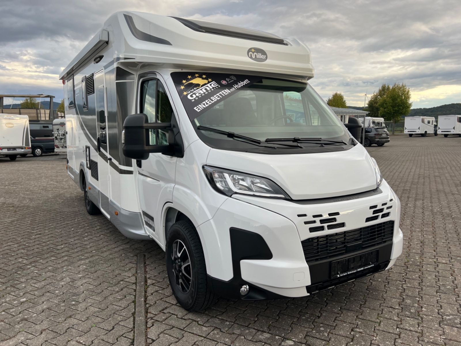 **Wohnmobil Miller Louisiana ∗∗∗ Modell 2025 - 30 Jahre Edition ∗∗∗**\\----**Miller – Qualität &amp; Wohnkomfort auf 4 Rädern.**\\\\Von New York bis nach Louisiana, mit den Reisemobilen der Trendmarke Miller können Sie diese Strecke mit gleichnamigen W...