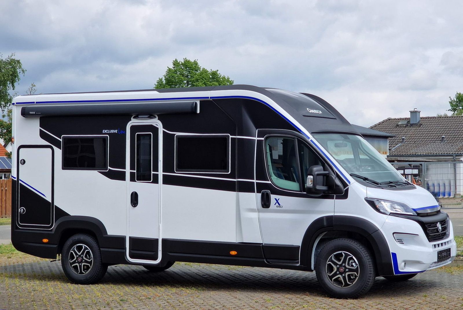 **Chausson X 650 Exclusive Line 2024 - 132 kW/180 PS - Automatik Getriebe- Das Fahrzeug wurde auschließlich von unserem Geschäftsführer an einigen Wochenenden als Rückzugsort auf Motorsportveranstaltungen genutzt, keine Vermietung!! Es wurde nie Im Woh...