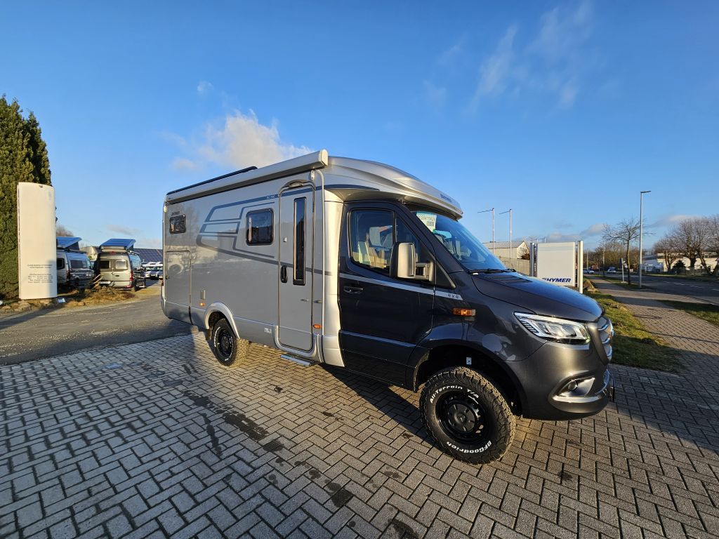 \\\\\\* **Ausstattungslinie Premium** (Automatikgetriebe 9G-TRONIC\\inkl. Hold-Funktion, LED-High-Performance-Scheinwerfer, Verstärkte\\Vorderachse, Wärmedämmendes Glas mit Tönungsstreifen an der\\Frontscheibe, Ablage für Smartphones inkl. wireless cha...