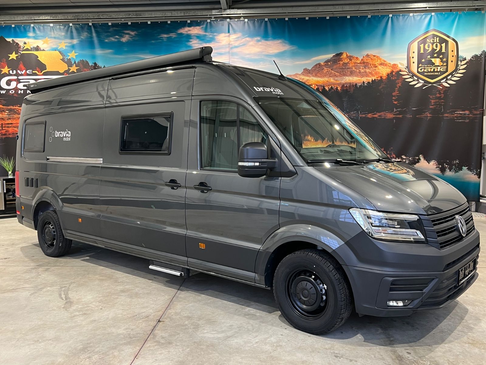 Bravia Crafter 680 Aut. Solar TV