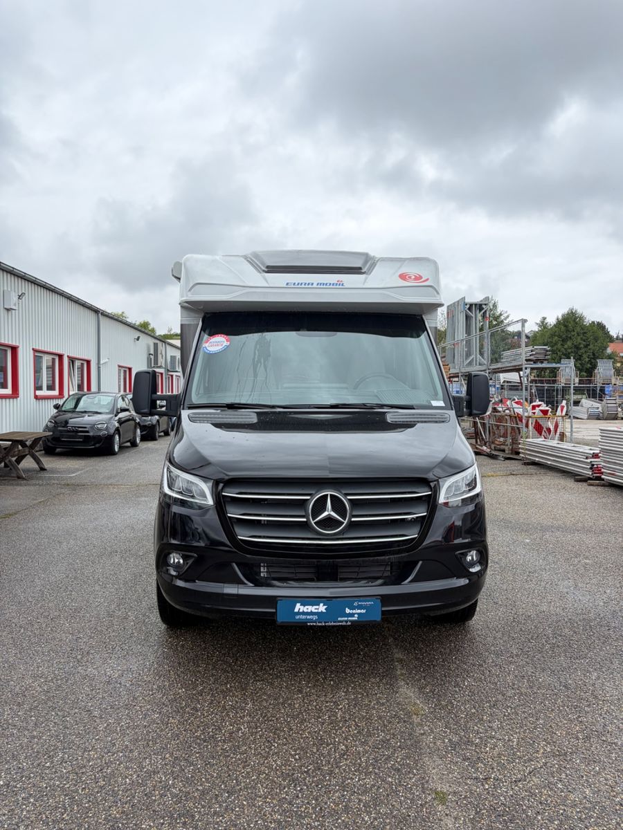 EURAMOBIL Campervan