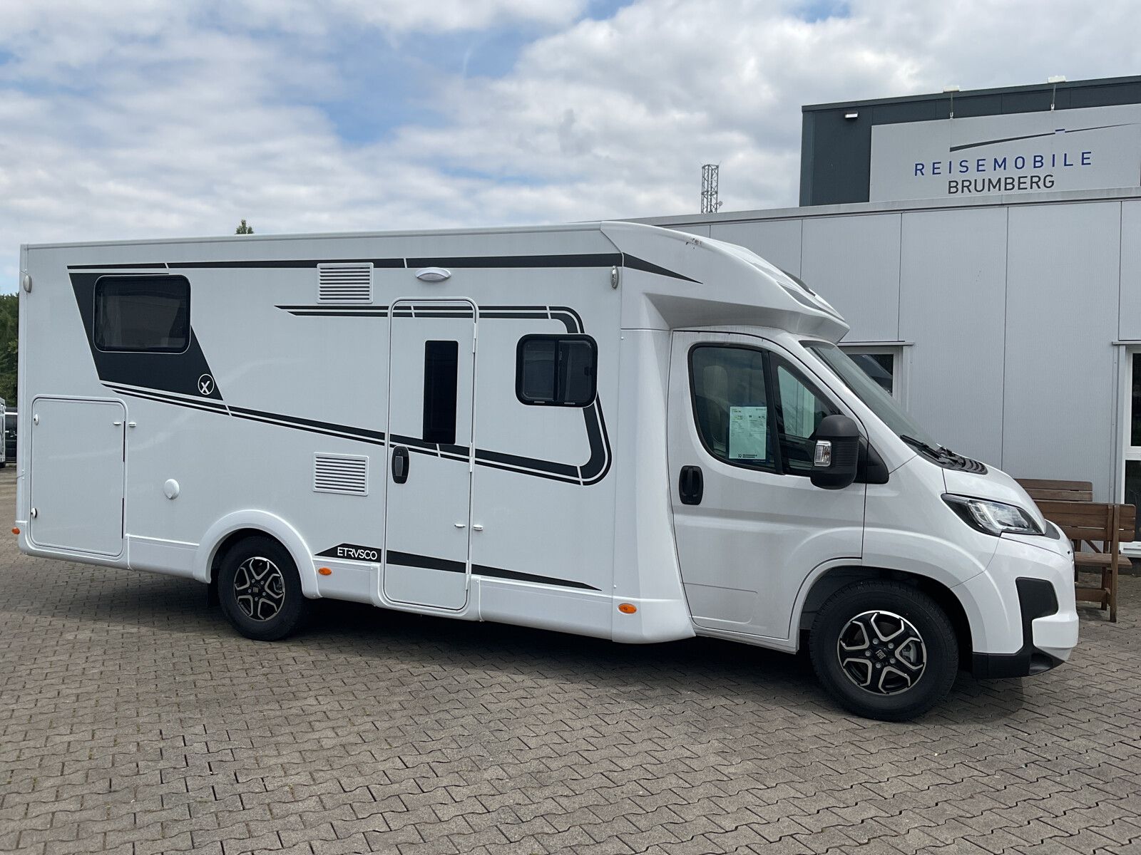 ETRUSCO Ducato MJ2025 180PS Auto