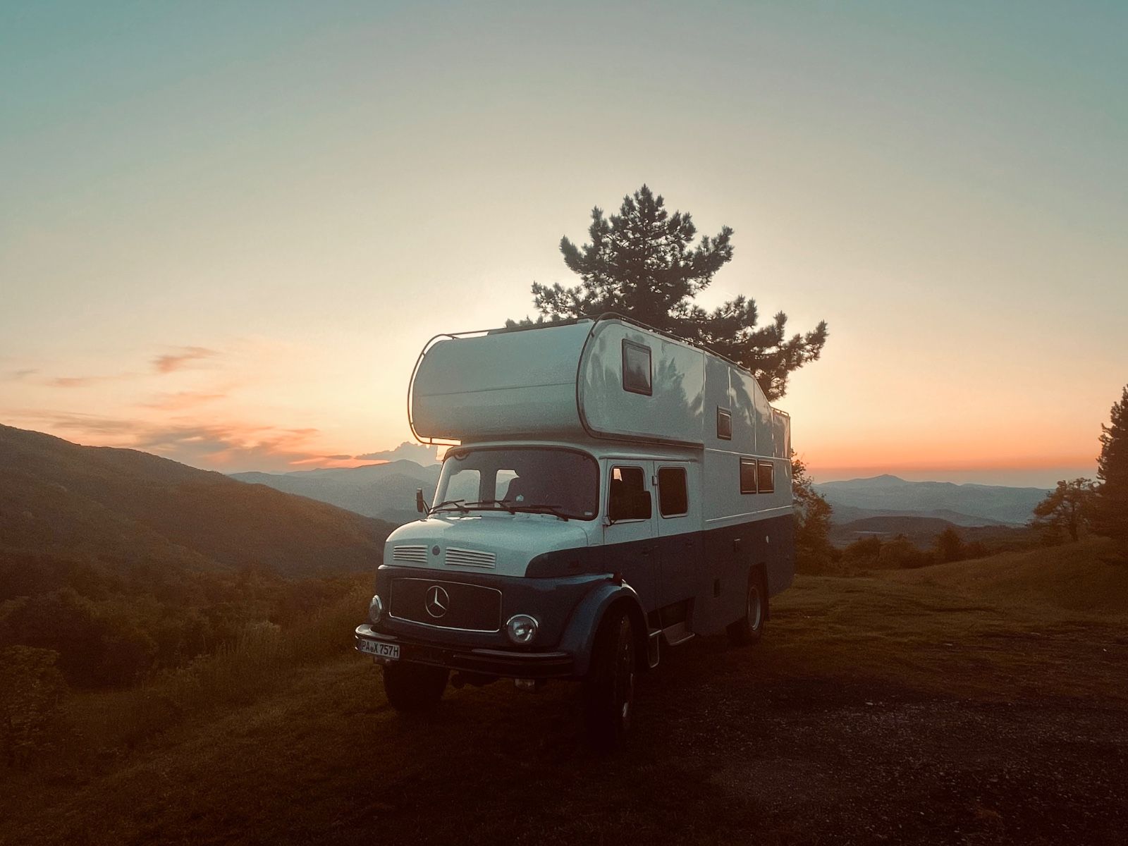 MB 1113 Rundhauber 4x4 Expeditionsmobil