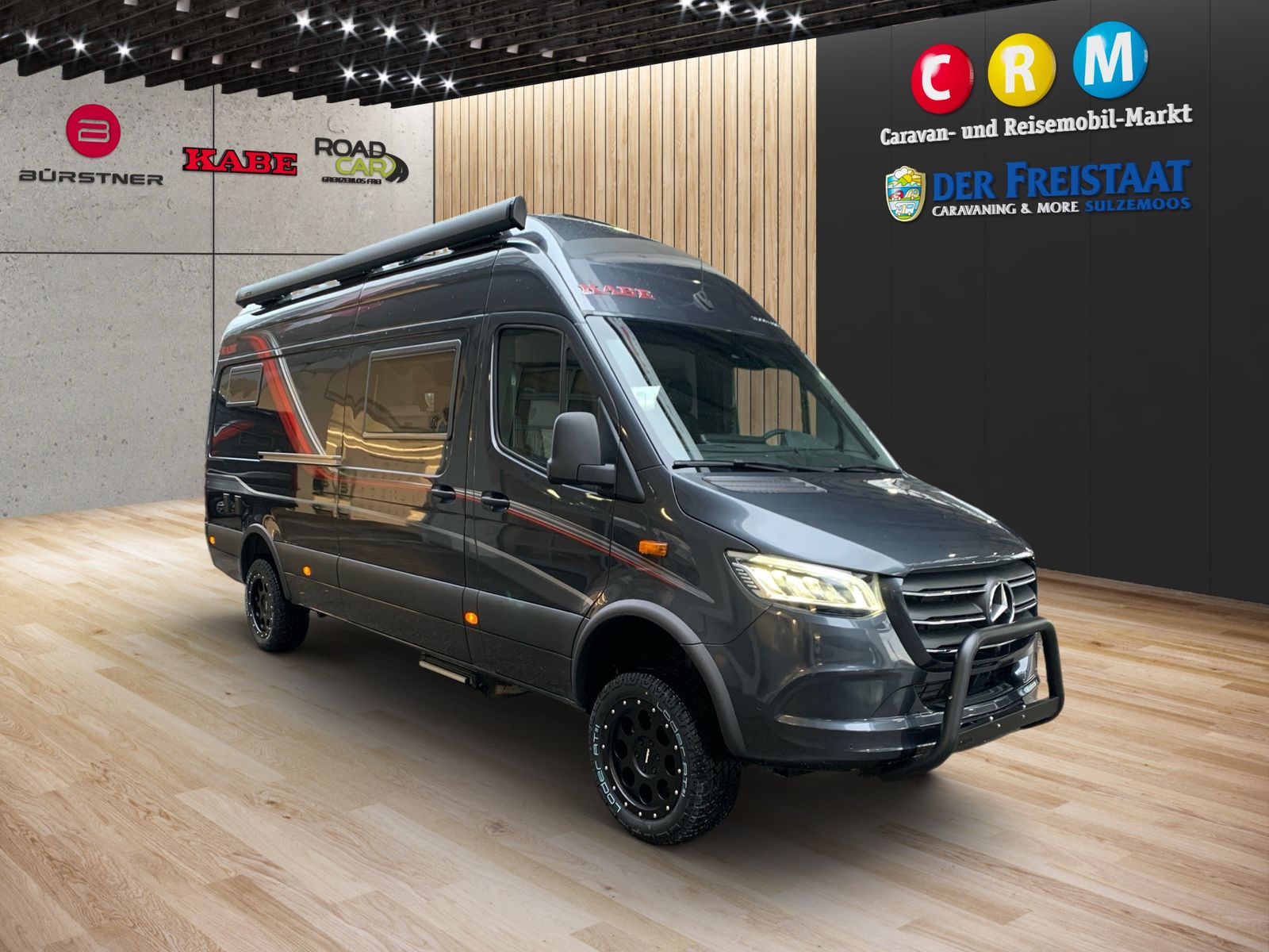 KABE Travel Master Van Crown 690 LB