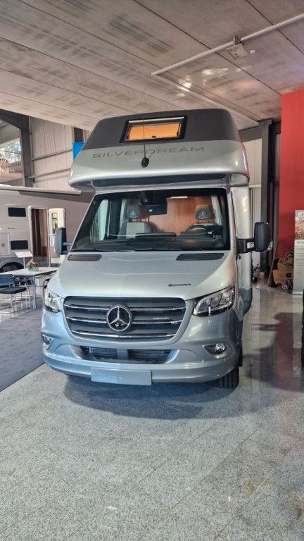 Mercedes-Benz Sprinter GFK-Monocoque
