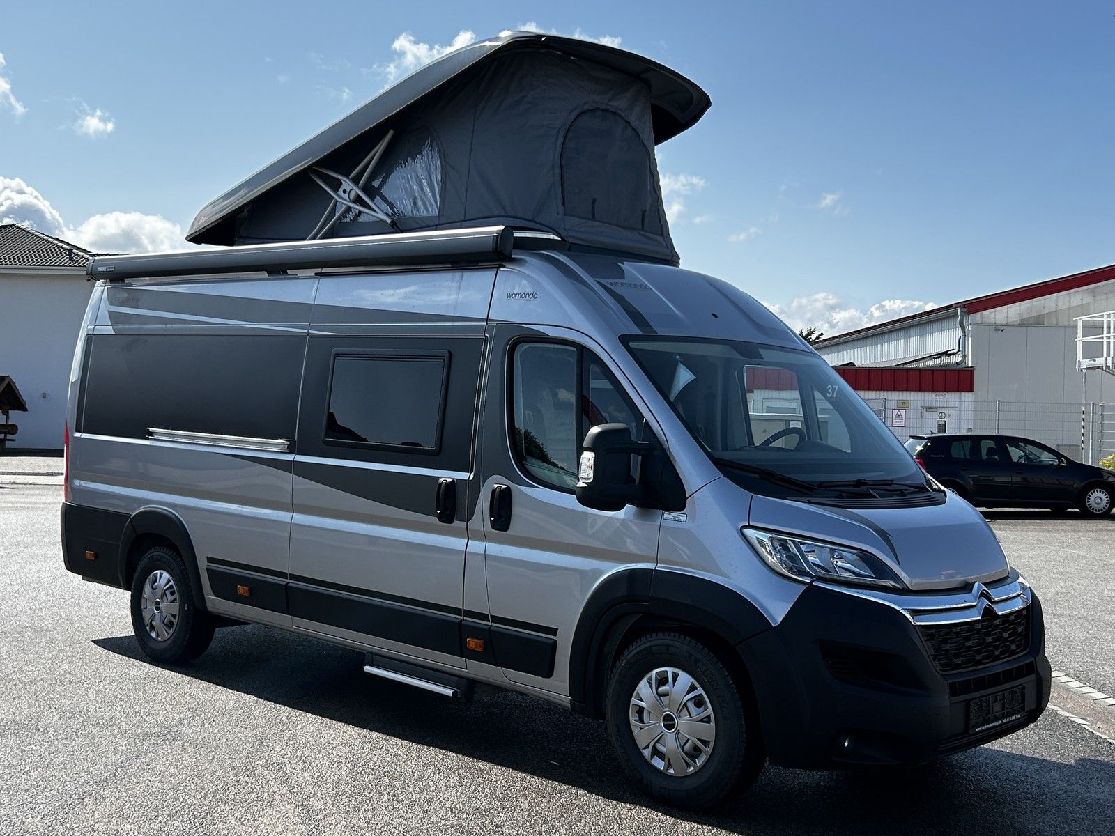 Robeta Womondo 636 Lifestyle