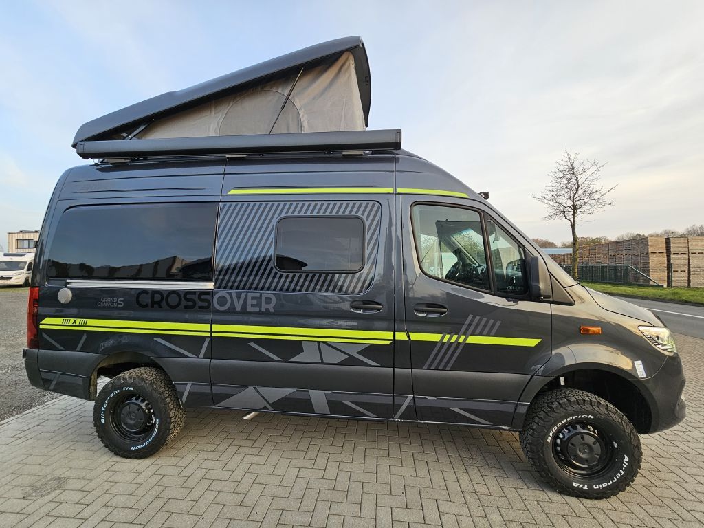 * **++++Aktionswochen++++** \\* **Cross Over Paket neues Modelljahr 2026** \\ * Mercedes-Benz Sprinter 419 CDI - 141 KW/190 PS - \\ * Allradantrieb permanent \\ * Heckleuchten in LED-Technik \\ * Metallic Tenoritgrau \\ * Automatikgetriebe 9G-TRONIC in...