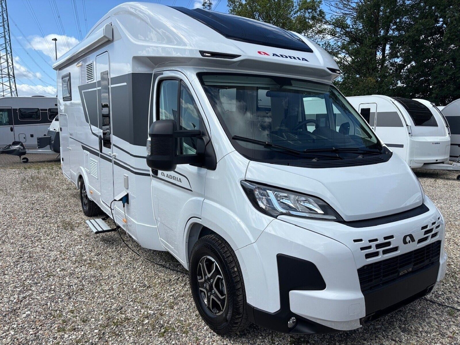 Adria Coral 2026 Citroën 180PS Auto