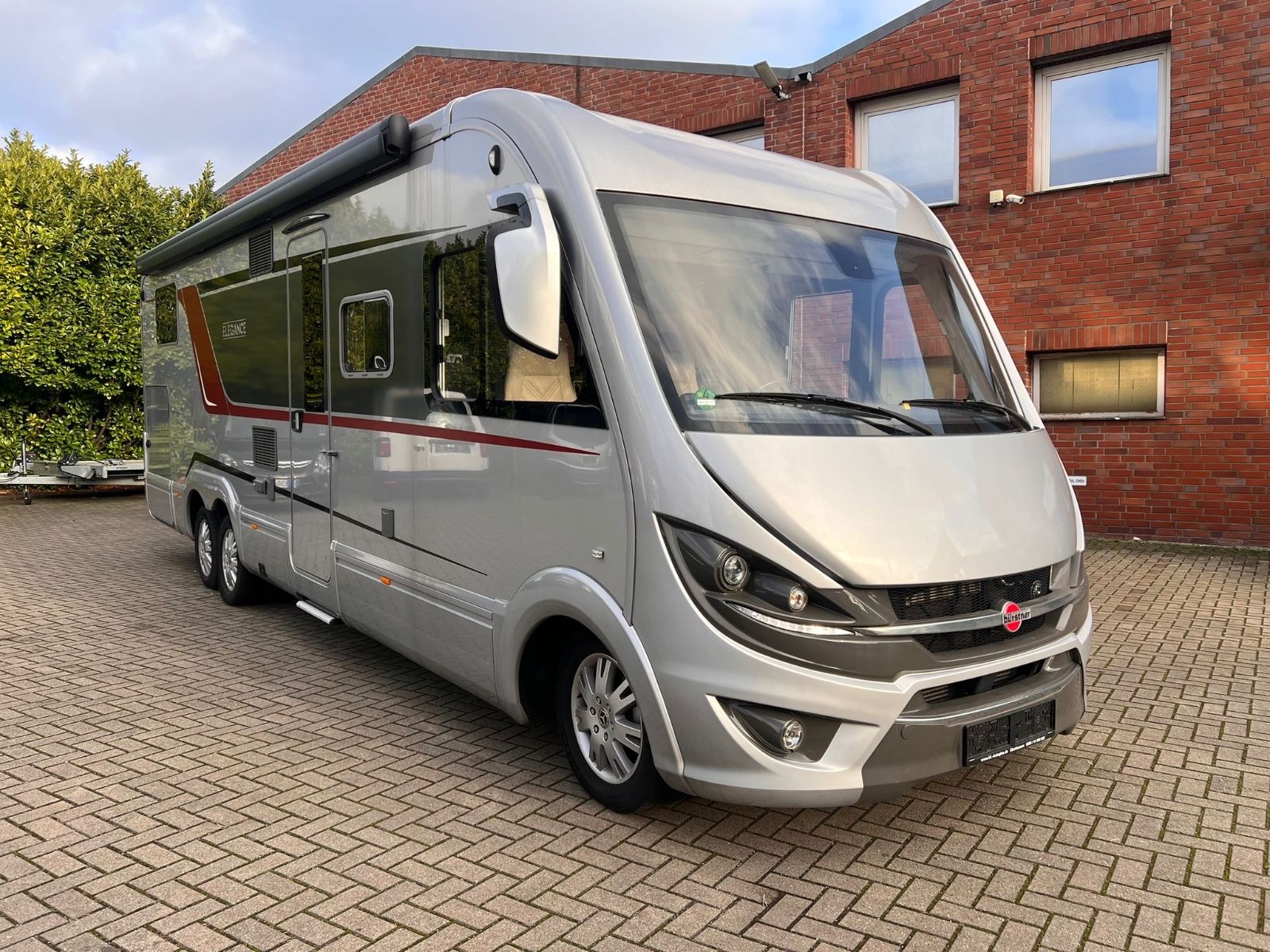 Bürstner Elegance auf Mercedes-Basis