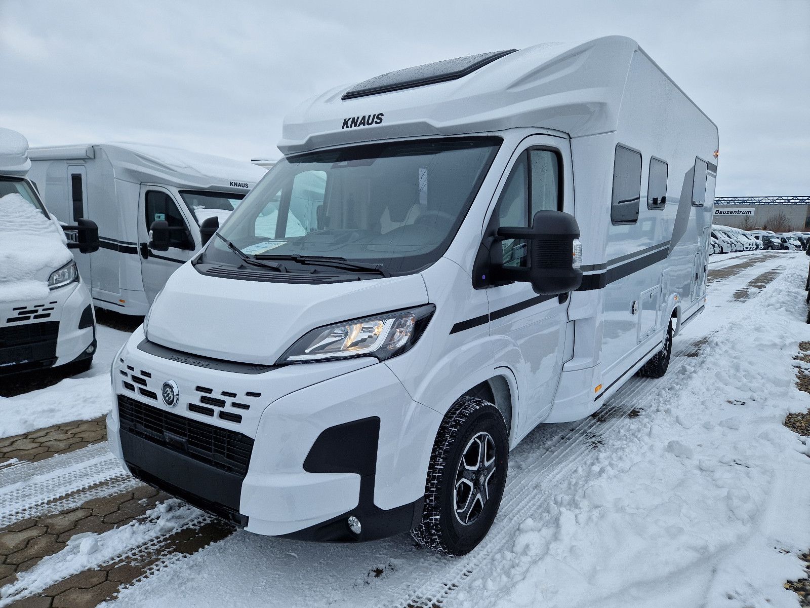KNAUS L!VE WAVE 700 DX Platinum 2026