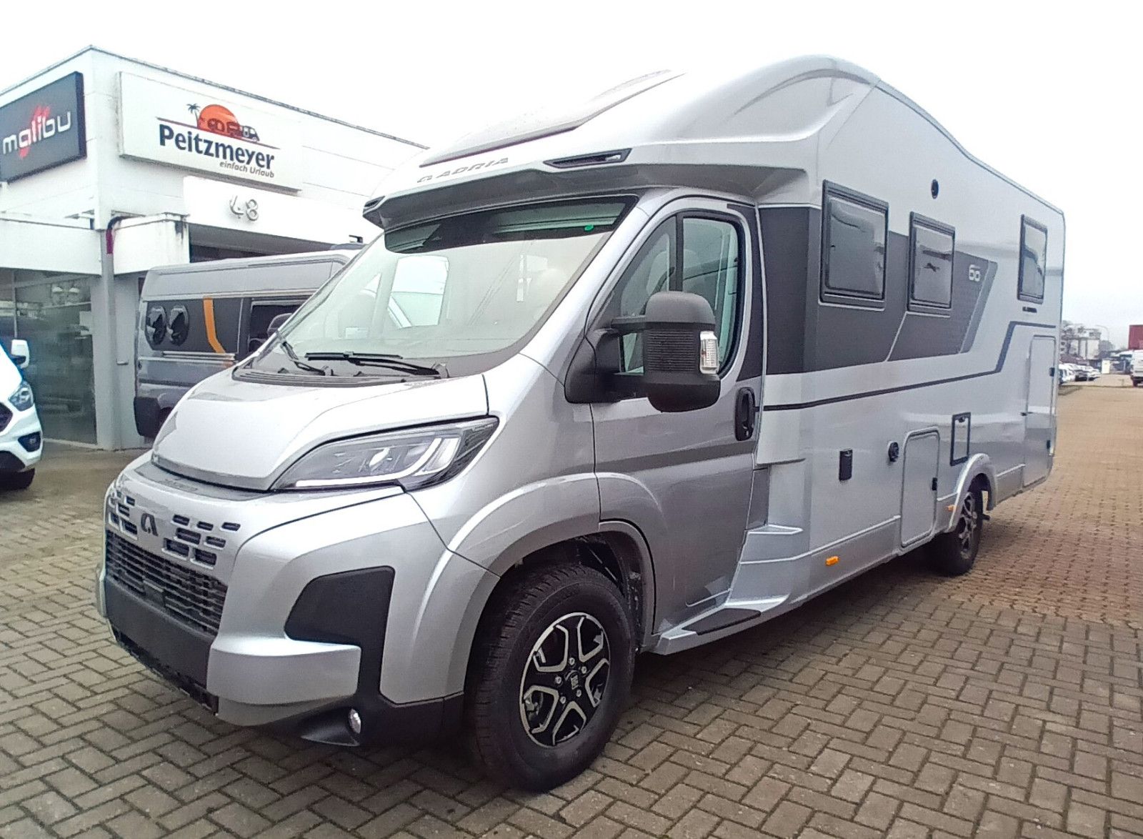 Adria Coral 60Y 670 DL Automatik