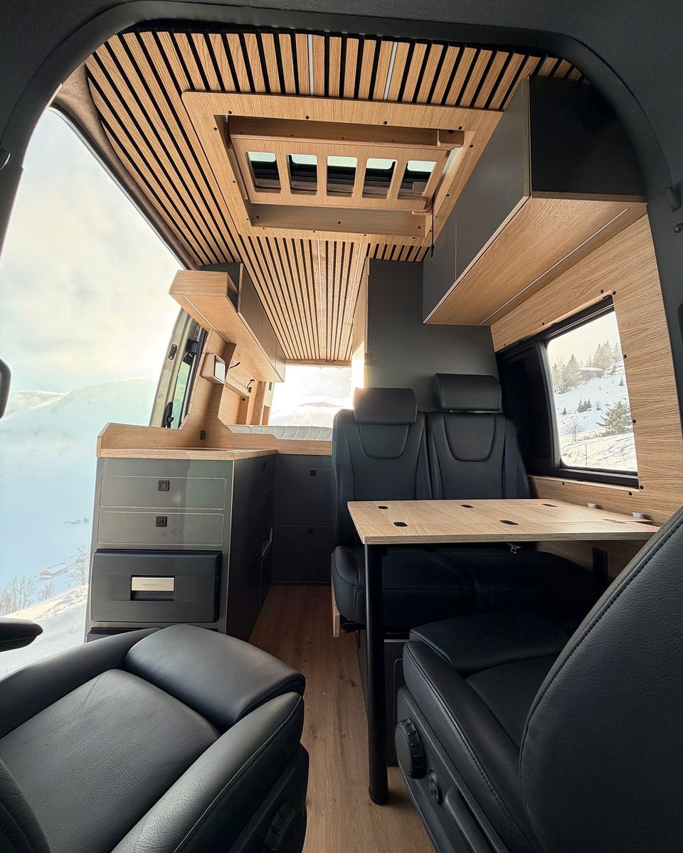 MERCEDES-BENZ Sprinter Seven 4x4