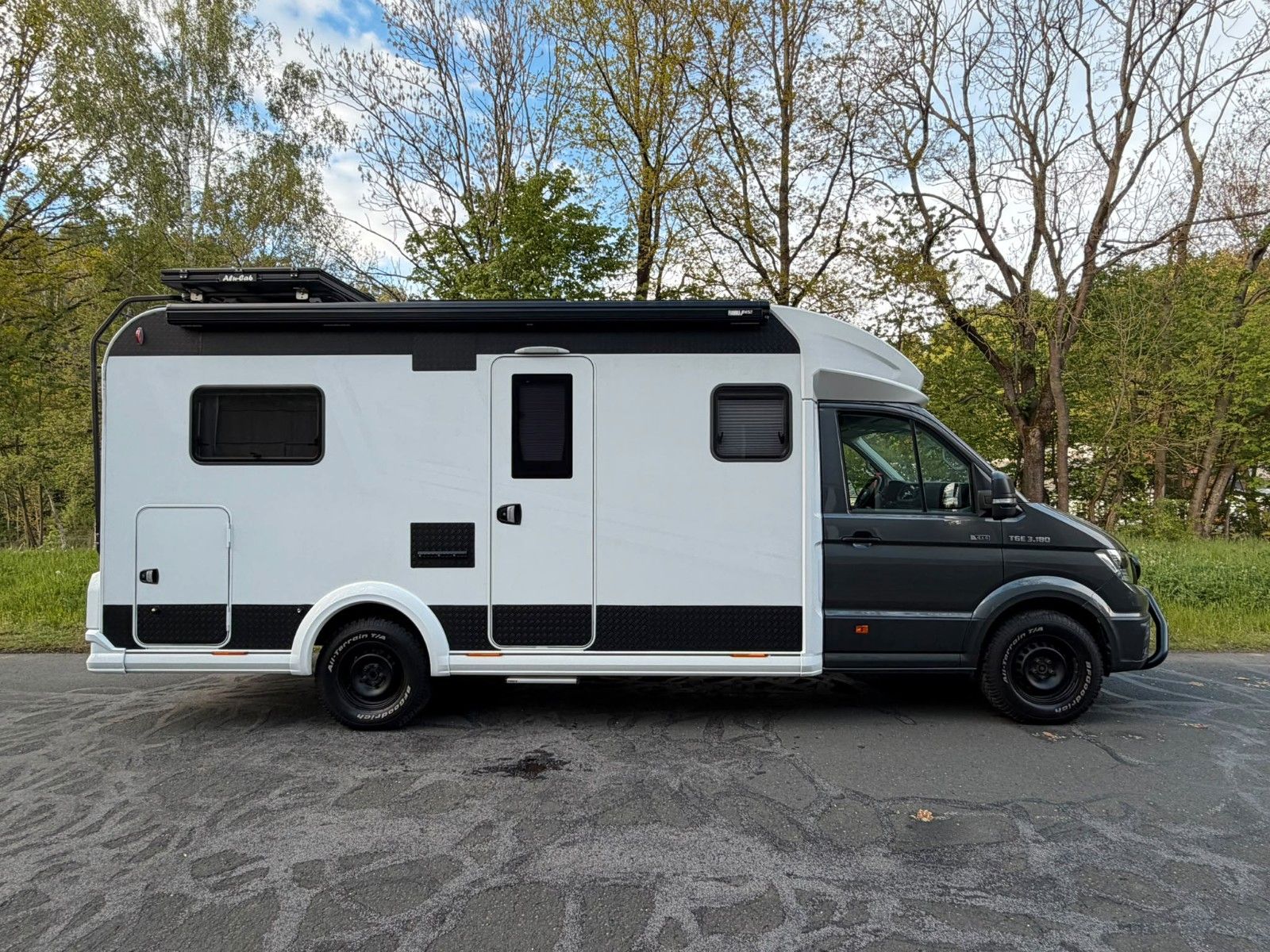 KNAUS Offroad Campervan